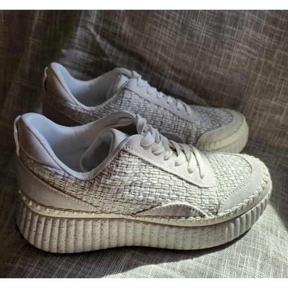 Universal Thread Persephone Sneakers with Memory Foam Insole, size 7.5 womens - Picture 1 of 8